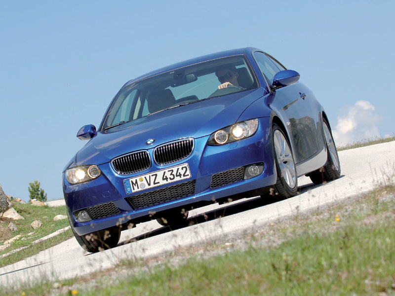 BMW 335 and new 328 coupes