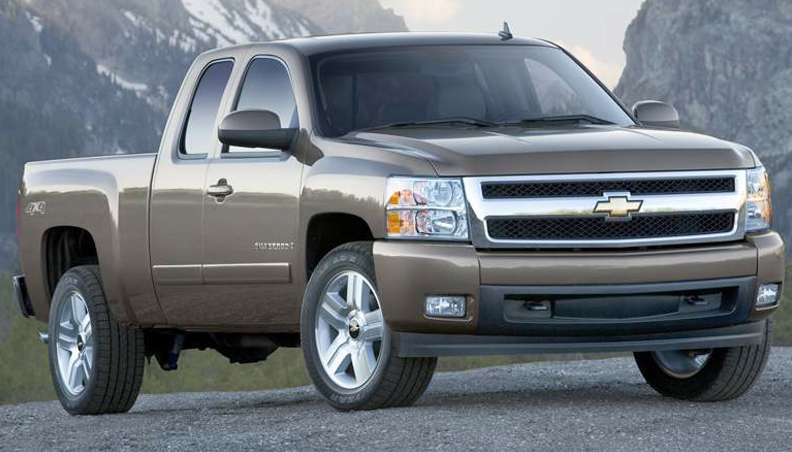 First official photos of the new GM pickups - AutoSpies Auto News