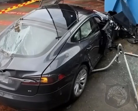 Driver was behind wheel at time of Texas Tesla crash, NTSB says