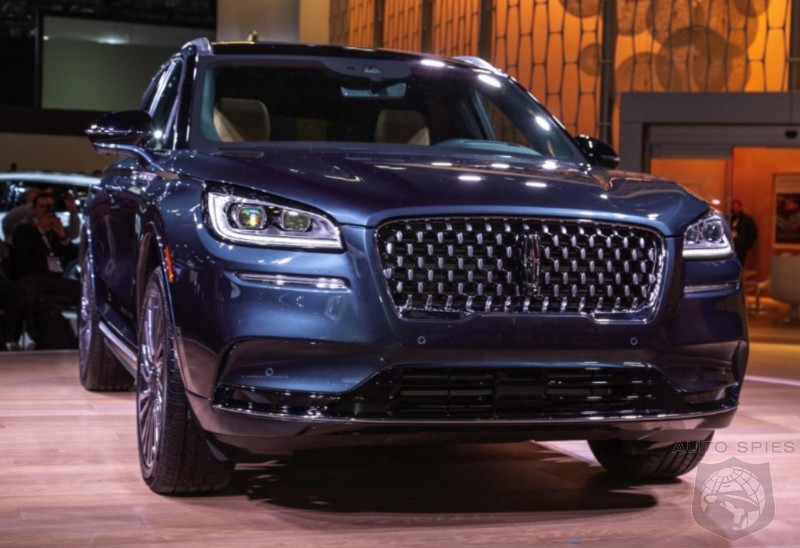 #NYIAS: The All-new Lincoln Corsair Is Here — Does It COMPLETELY Destroy The Cadillac XT4 Based On LOOKS Alone?