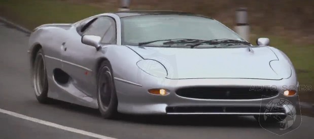 VIDEO: A Look Back At The Jaguar XJ220 From The Guy Who ORIGINALLY Reviewed It 
