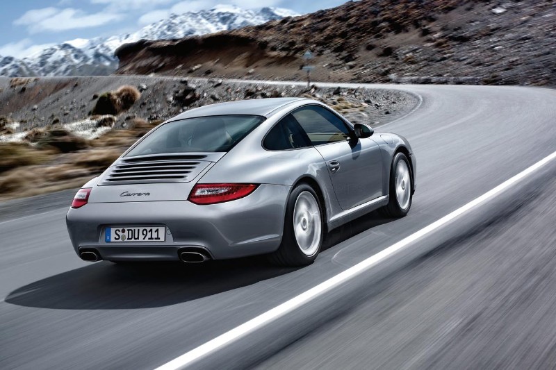 Porsche to grow global dealer network and sales